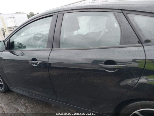 1FADP3K26FL297673 Ford FOCUS SE