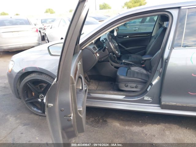 1VWCT7A38EC051822 Volkswagen Passat 1.8t Sel Premium