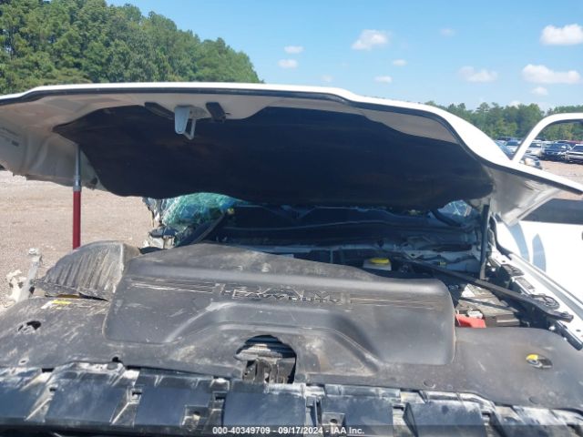 3C6UR5HL0NG155211 RAM 2500 Tradesman  4x4 8' Box
