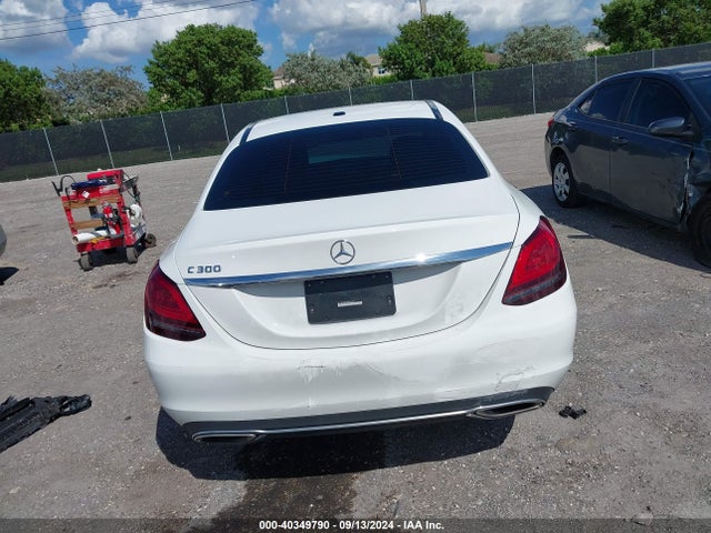W1KWF8DB8MR606169 Mercedes-Benz C 300 Sedan