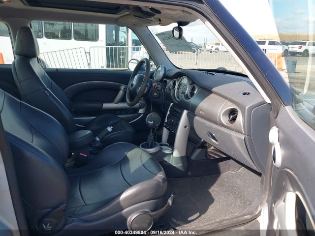 2002 MINI COOPER S WMWRE33462TD57435 Photo 4