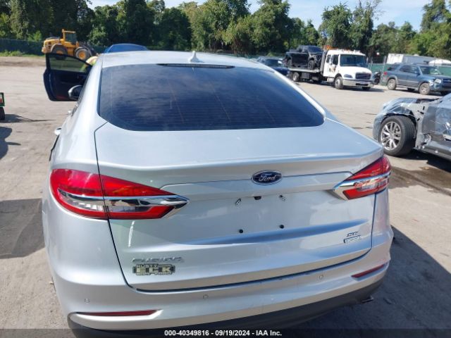 3FA6P0HD5KR250906 Ford FUSION SE
