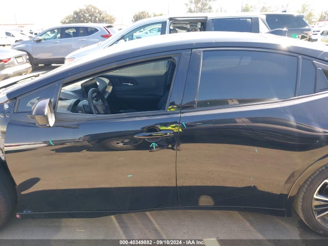 Toyota Prius Limited 2024 JTDACAAUXR3025003 Image 15