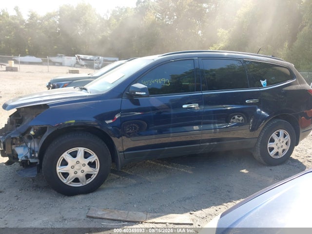 Chevrolet Traverse Ls 2015 1GNKRFKD7FJ363178 Image 15