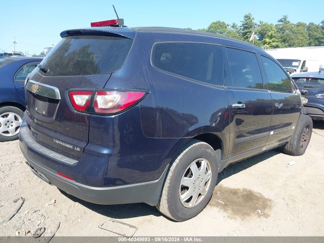 Chevrolet Traverse Ls 2015 1GNKRFKD7FJ363178 Image 4