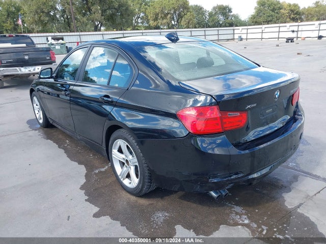 BMW 328i Xdrive 2014 WBA3B3G59ENR82144 Image 3