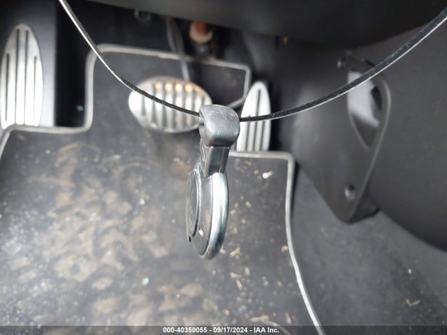 2011 MINI COOPER S WMWSV3C59BTY12754 Photo 10