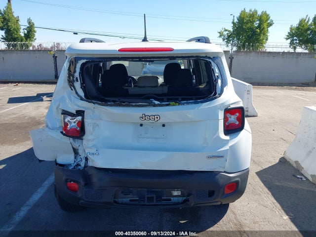 Jeep Renegade Latitude 2015 ZACCJBBT3FPC14402 Image 16