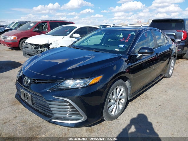 Toyota CAMRY LE 2021 4T1C11AK2MU512210 Image 2