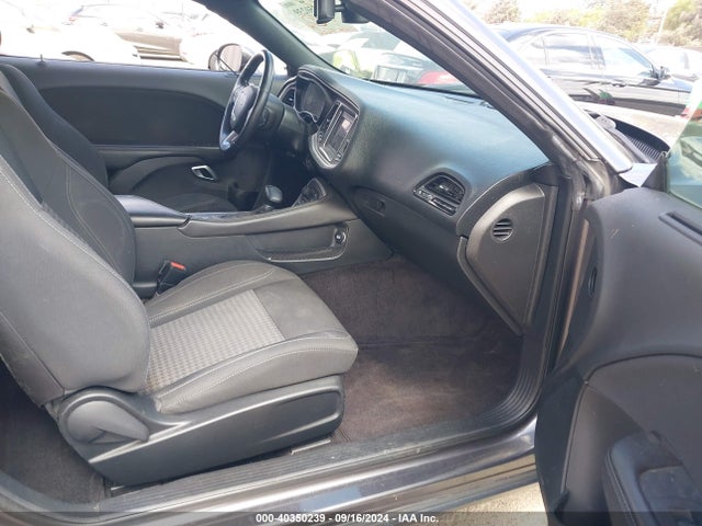 Продажа на аукционе авто 2019 Dodge Challenger Sxt, vin: 2C3CDZAG2KH551454, номер лота: 40350239