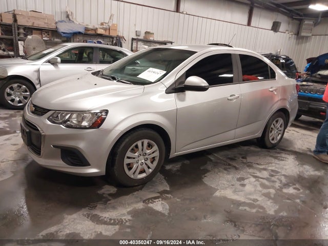 Chevrolet Sonic Ls Auto 2017 1G1JB5SH3H4124646 Image 2