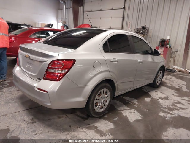Chevrolet Sonic Ls Auto 2017 1G1JB5SH3H4124646 Image 4