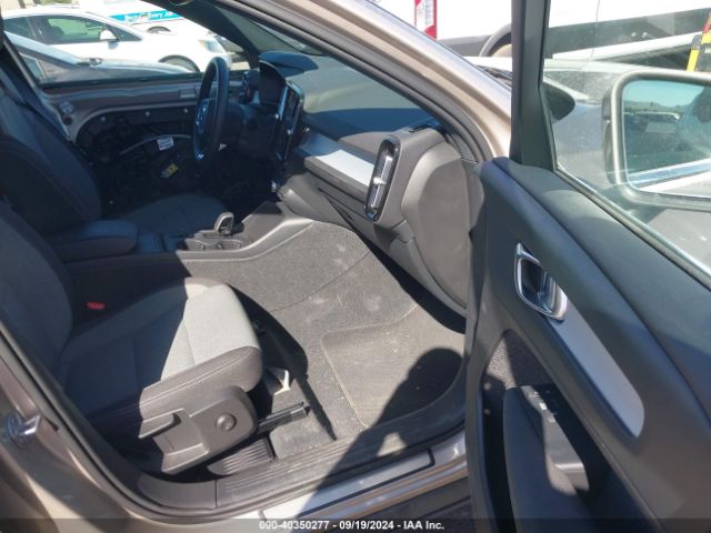 2024 VOLVO XC40 YV4L12UK3R2263406 Photo 4