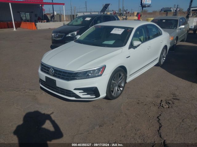 1VWDT7A30HC000596 Volkswagen Passat 1.8t R-line