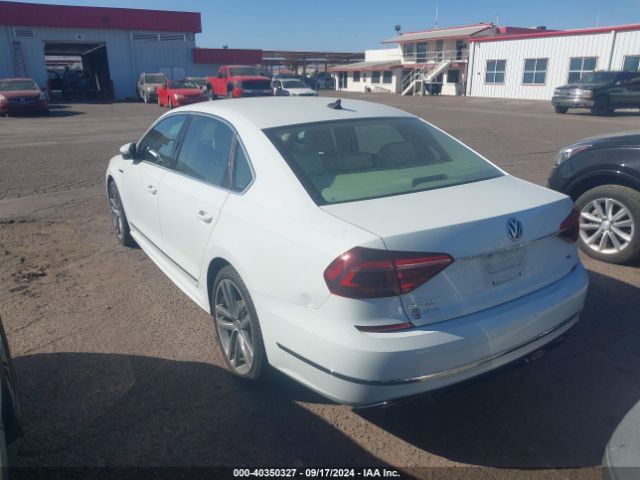 1VWDT7A30HC000596 Volkswagen Passat 1.8t R-line