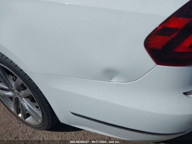 1VWDT7A30HC000596 Volkswagen Passat 1.8t R-line