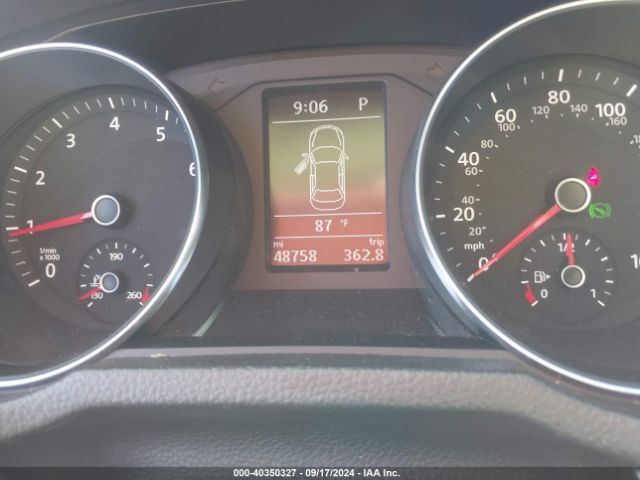 1VWDT7A30HC000596 Volkswagen Passat 1.8t R-line