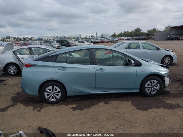 Toyota Prius Two 2017 JTDKBRFU1H3049672 Image 14