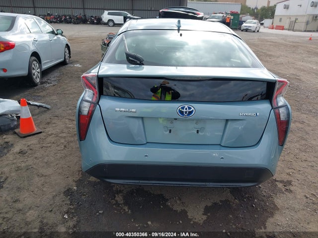 Toyota Prius Two 2017 JTDKBRFU1H3049672 Image 17