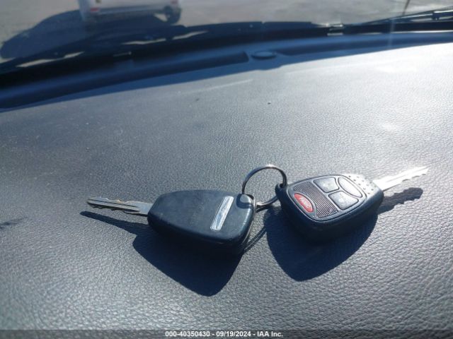 1C3CCBAB0EN123957 Chrysler 200 LX