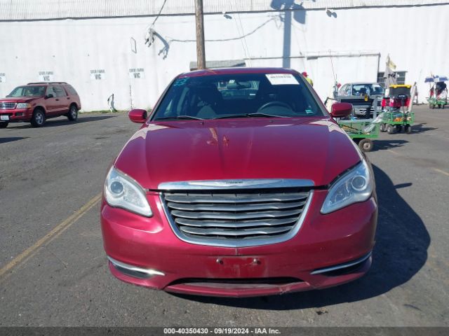 1C3CCBAB0EN123957 Chrysler 200 LX