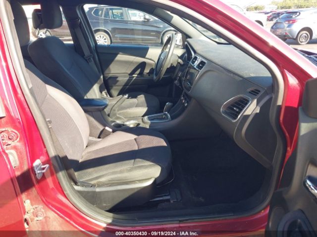 1C3CCBAB0EN123957 Chrysler 200 LX
