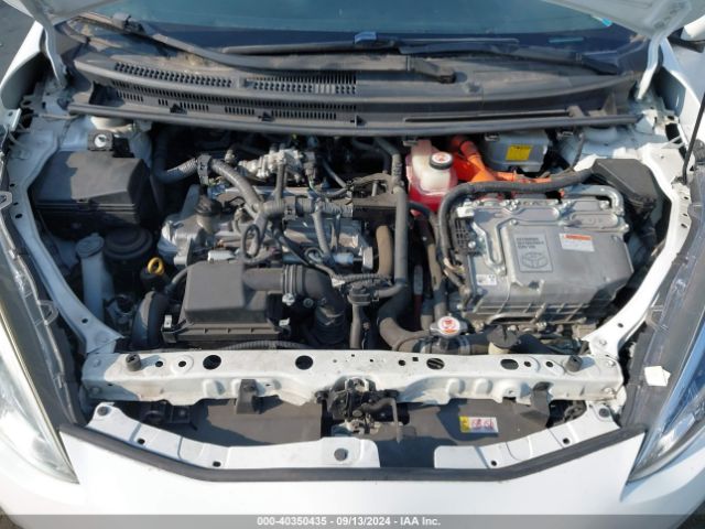 JTDKDTB3XJ1605371 Toyota Prius C One