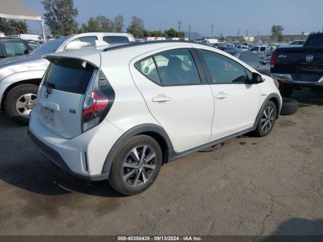 JTDKDTB3XJ1605371 Toyota Prius C One