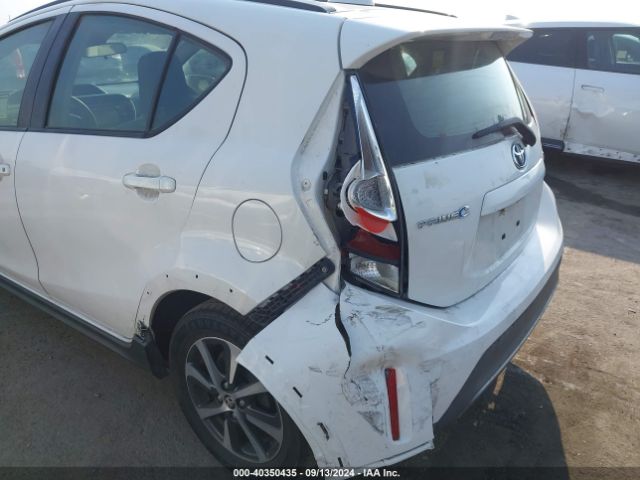 JTDKDTB3XJ1605371 Toyota Prius C One