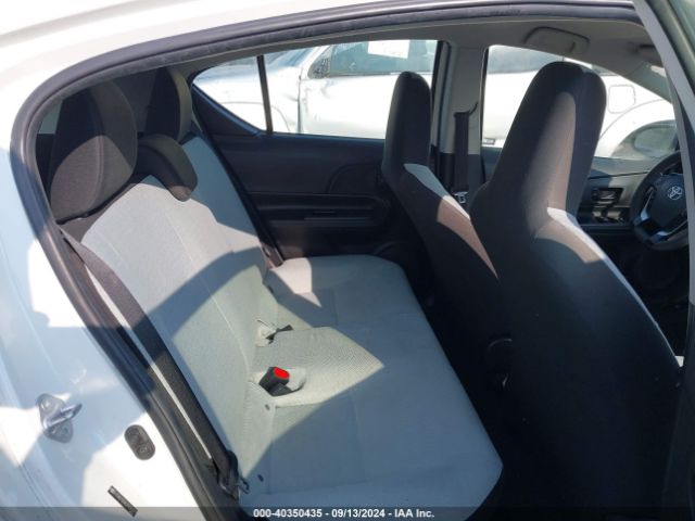JTDKDTB3XJ1605371 Toyota Prius C One