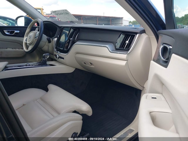 LYVA22RK1KB232840 Volvo Xc60 T6 Momentum