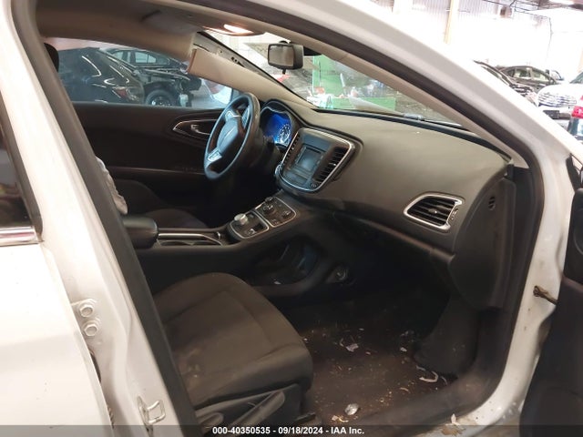 Chrysler 200 Limited 2016 1C3CCCAB6GN175974 Image 5