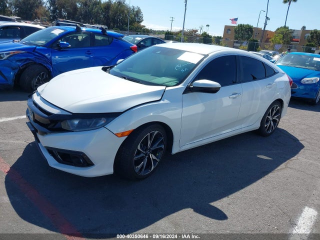 Honda Civic Sport 2019 2HGFC2F82KH600027 Image 2