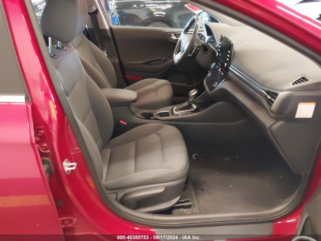 KMHC75LC1MU260932 Hyundai Ioniq Hybrid Se