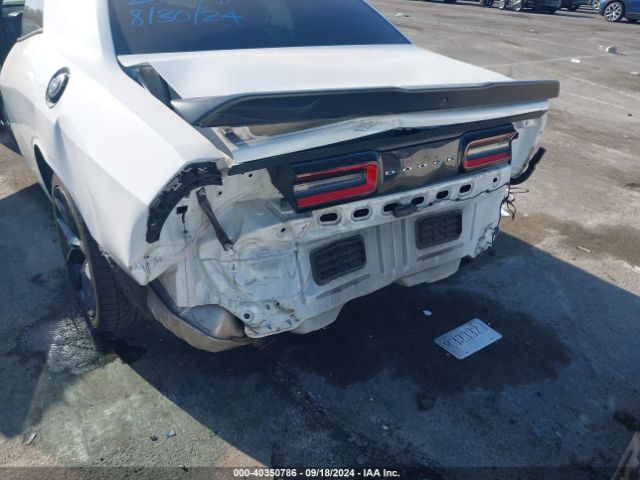 2C3CDZAG1KH500415 Dodge Challenger Sxt