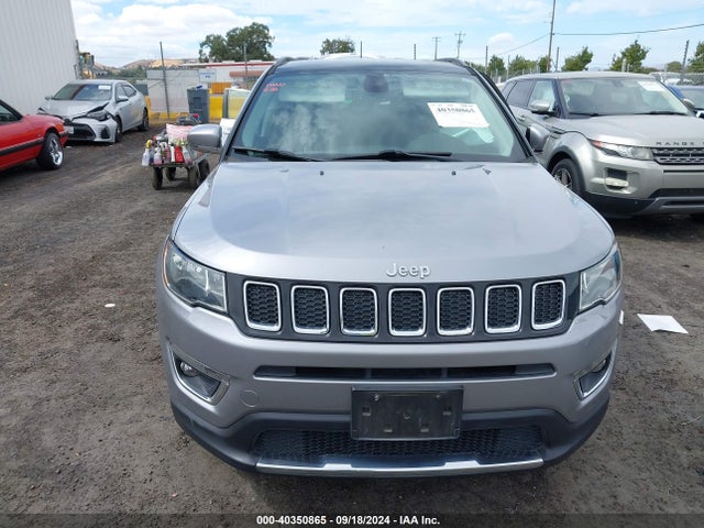3C4NJDCBXJT104930 Jeep Compass Limited 4x4