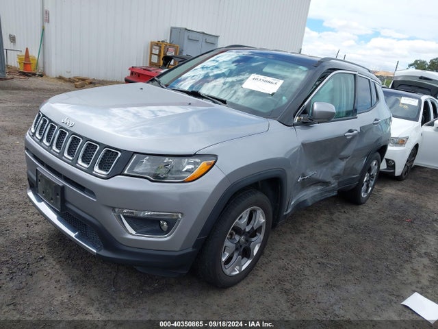 3C4NJDCBXJT104930 Jeep Compass Limited 4x4