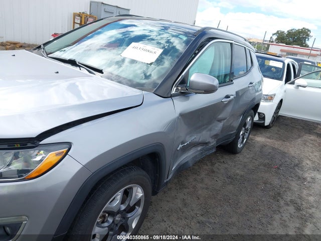 3C4NJDCBXJT104930 Jeep Compass Limited 4x4