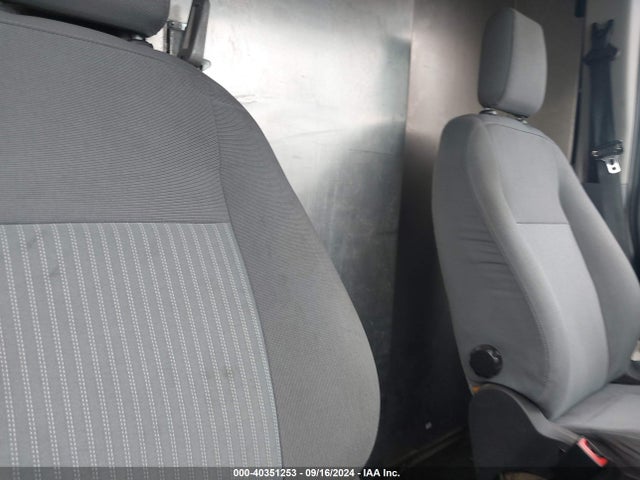 Ford Transit-250 2019 1FTYR3XM4KKB08874 Image 8