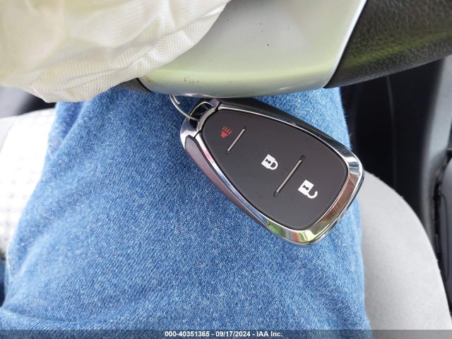 1G1JG6SB8L4123715 Chevrolet Sonic Fwd  1fl 5-door