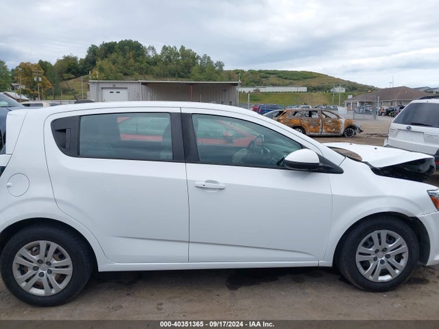 1G1JG6SB8L4123715 Chevrolet Sonic Fwd  1fl 5-door
