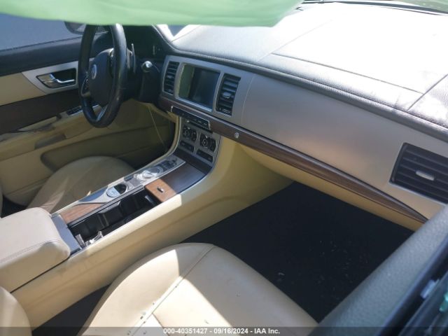 2013 JAGUAR XF SAJWA0E70D8S67225 Photo 4