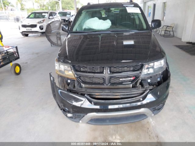 3C4PDCGG1JT490086 Dodge Journey Crossroad
