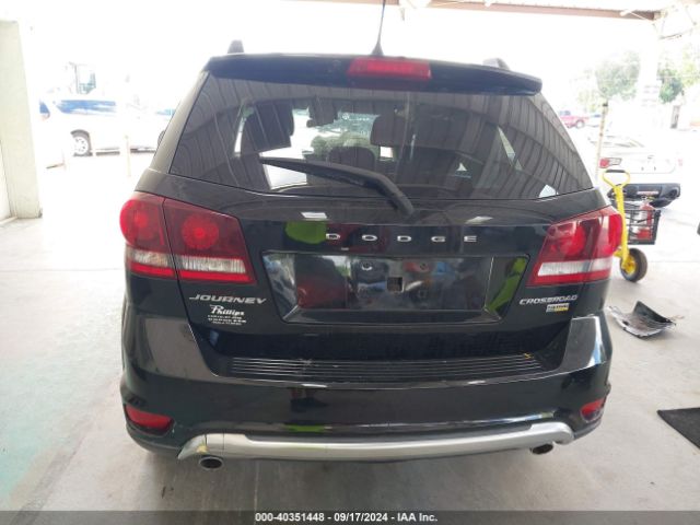 3C4PDCGG1JT490086 Dodge Journey Crossroad