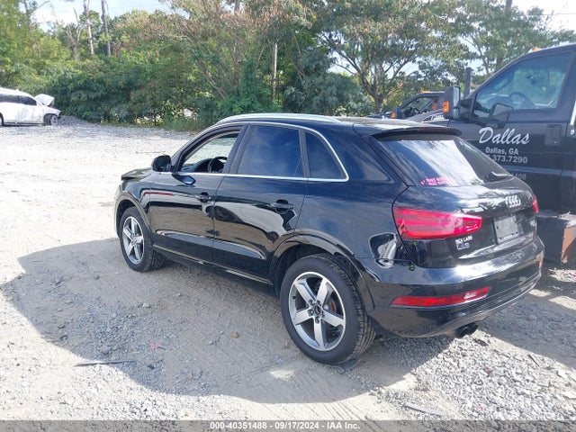 WA1EFCFS8FR013625 Audi Q3 2.0t Premium Plus