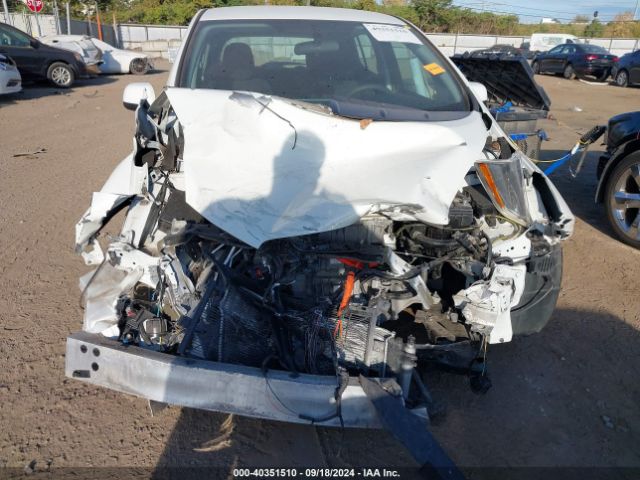 1N4AZ0CP9GC311377 Nissan LEAF S