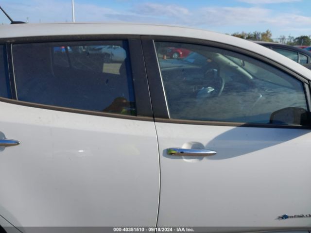 1N4AZ0CP9GC311377 Nissan LEAF S