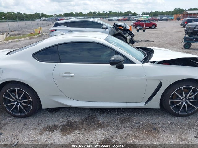 Toyota GR86 2023 JF1ZNBB17P9754602 Image 13