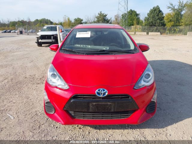 JTDKDTB33G1117887 Toyota Prius C Three
