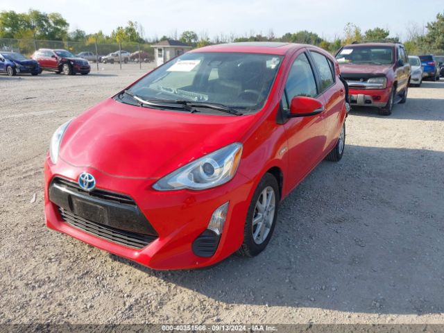 JTDKDTB33G1117887 Toyota Prius C Three